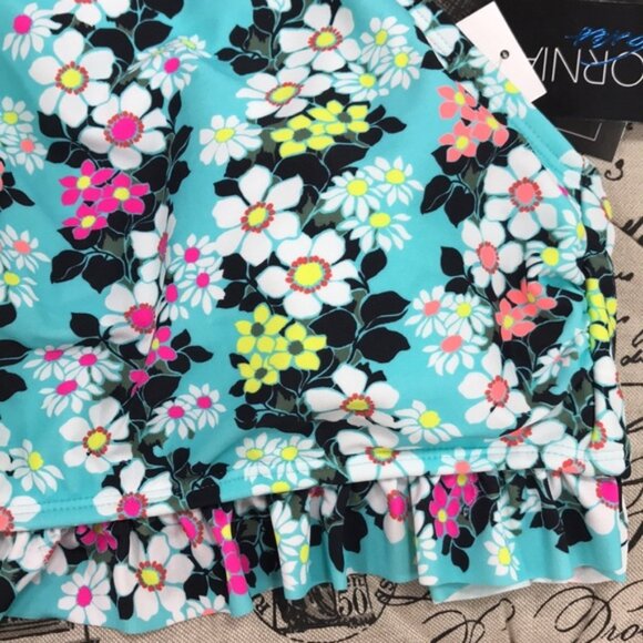 California Waves Floral-Print Swim Bikini Top - Picture 5 of 10